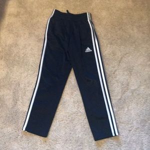 Adidas sweat pants boys black (s/8)